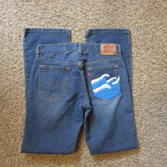 NWOT Levis 515 Nouveau Boot Stretch Low Rise 4 Jeans Hand Painted Back Pocket - Picture 1 of 3